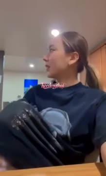 เย็ดหีเด้ง คลิปหลุดพี่อูมปันสุข หัวนมโผล่เด้ง ดีเจภูมิหลุดจริง นั่งเมาส์มอยเสียว 1นาที